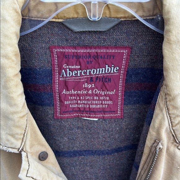 Abercrombie & Fitch Men's Beige Jacket - Picture 2 of 6